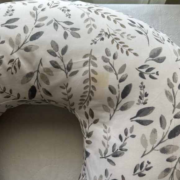 Boppy Original Nursing Support/Pillow Grey Taupe Leaves - Picture 4 of 4